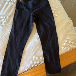 Lulu Capri leggings size 2